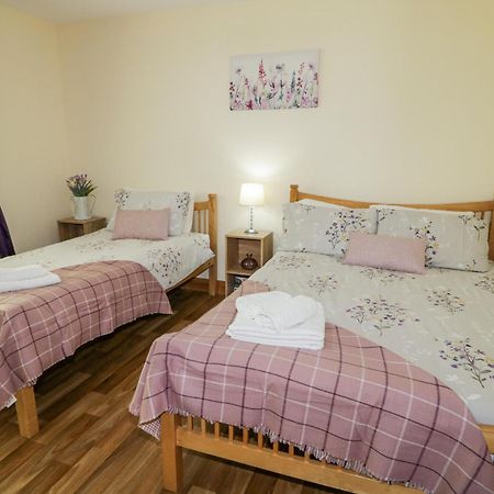 Tullyally Redcastle Esterno foto